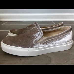 M. Gemi Italian Sneakers, Size 39, Velvet
